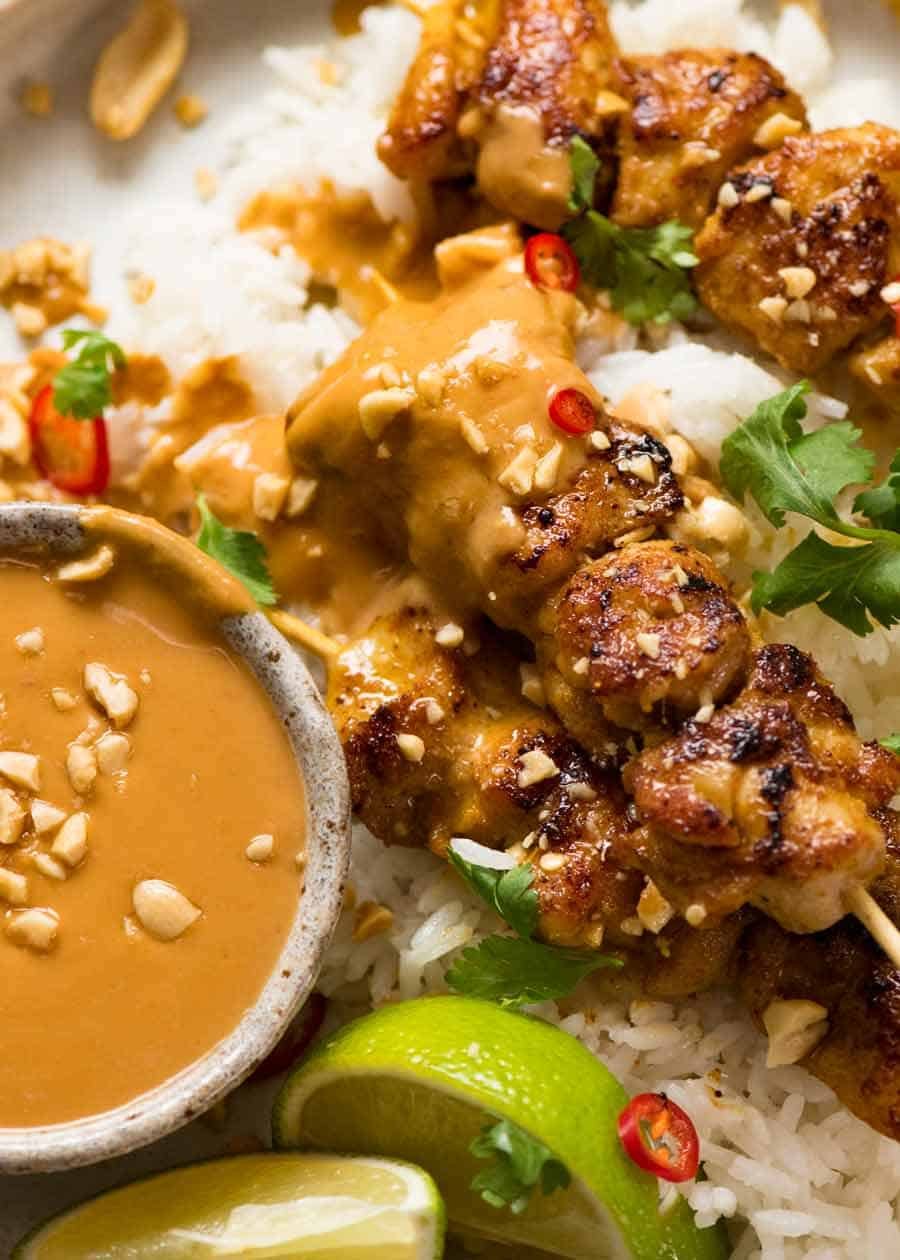 satay-de-poulet-la-tha-avec-sauce-aux-arachides-recette-de-cuisine